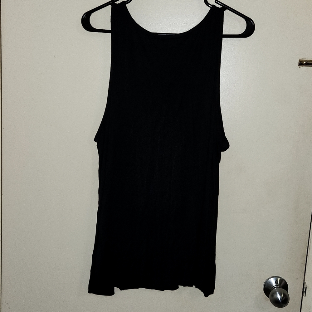 🏷  Penningtons Black Keyhole Tank - Picture 3 of 4